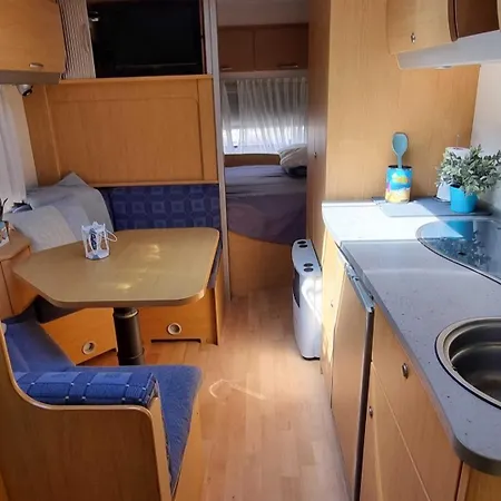 Przyczepa Grande Sole Na Kormoran 캠프장